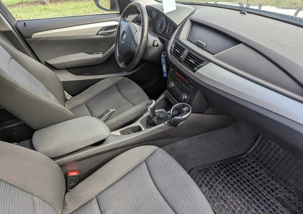 BMW X1 cena 41900 przebieg: 124000, rok produkcji 2011 z Piaski małe 67